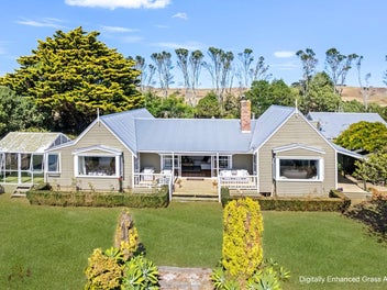 Three Homes on One Gorgeous Site!