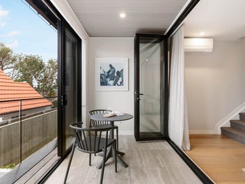Lucky Last - Exclusive Coastal Townhouse