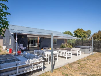 Fully Fenced - Child and Animal Safety
