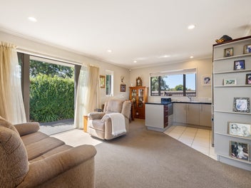 Over 60's parkside gem - exceptional in its class!