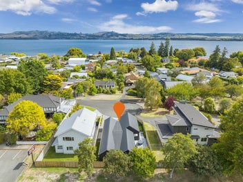 Modern Living in Rainbow Point