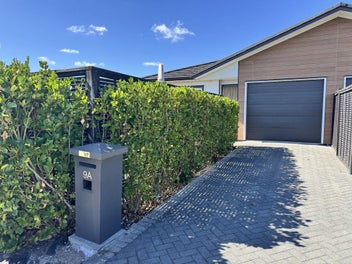 Image 1 of 8