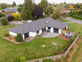 Mountain View Estate