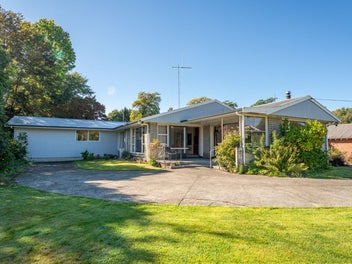 Image 1 of 21