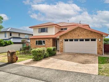 Family Living in Sought-After Aotea