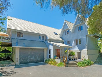Image 1 of 40