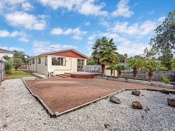 ALL OFFERS WILL BE PRESENTED $900,000