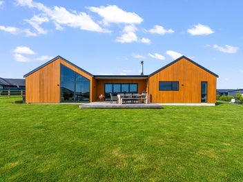 Standout residence on Chatham Rise
