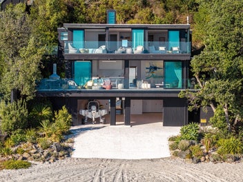 Luxury on the water's edge