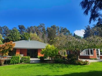 Beautiful Home & Garden: Residential on 3 titles