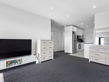 Enquiries over $500,000!