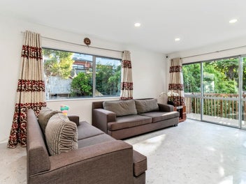 Family Retreat - Spacious, Stylish & Sought-After