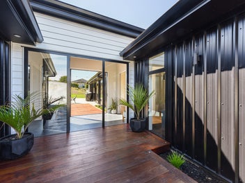 Modern Elegance Meets Rural Tranquility