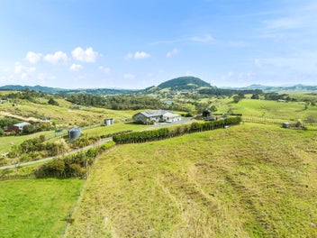 Farm, Relax, Thrive - The Perfect Rural Escape!