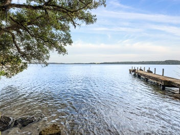 Lake Rotoiti lake edge - leasehold
