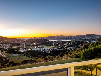 Serene Family Retreat with Breathtaking Views!