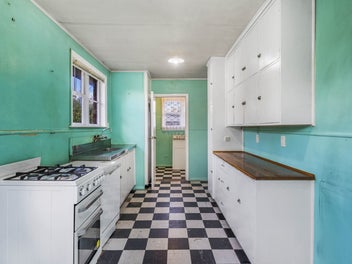 DO UP on 698m2 - OPPORTUNITY