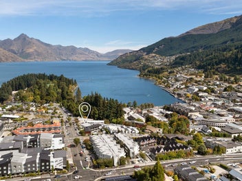 Luxurious living in the heart of Queenstown