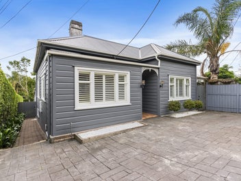 Elegant Devonport Villa