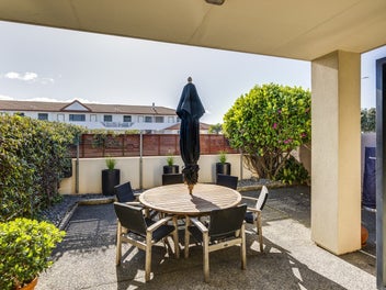 Ideal Ahuriri Location, Vendors Ready to Move On