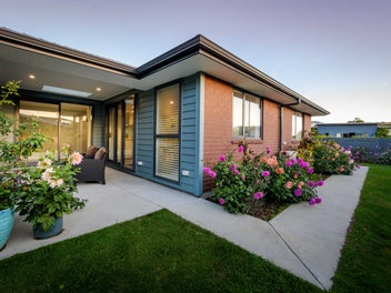 Home by Beach & Golf Course