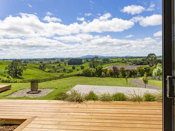 Pirongia paradiso