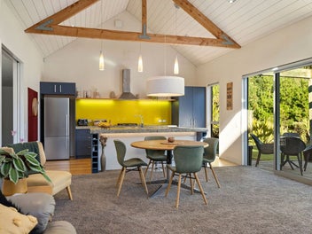 Arthurs Point Ridgeline lifestyle retreat.