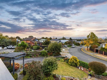 Home and income with stunning views