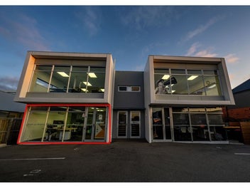 Image 1 of 5
