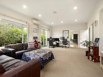 Architectural Elegance, Effortless Comfort