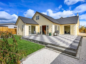 Beautifully Designed Townhouse