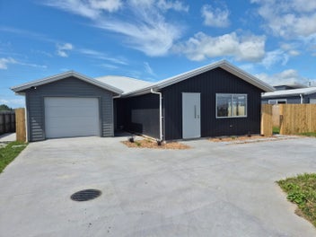 Image 1 of 20