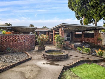 Image 1 of 20