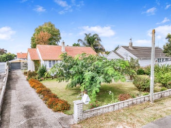 Three Bed home in Fairfield.