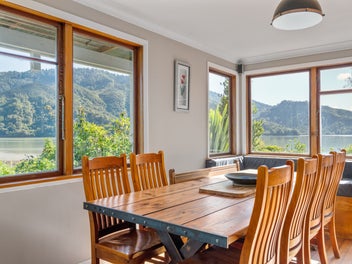 Instructions are clear - Sell this Property Now!