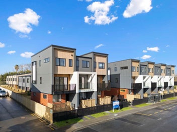 Regatta Bay Selling Fast 80% sold out