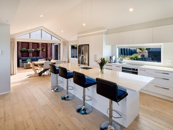 Luxury Living with Panoramic Views