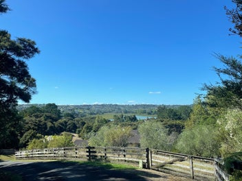 Image 1 of 32