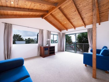 A Charming Home with Bush and Water Views