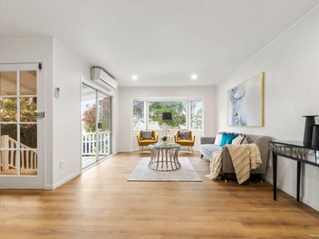 Fully renovated family home with potentials