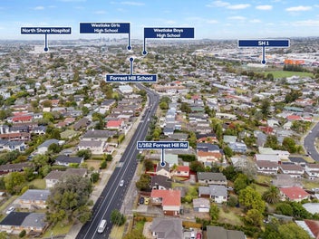 Double Westlake Zone Legal Home + Granny