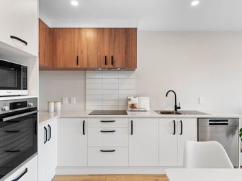 No B/C, Freehold Opportunity!