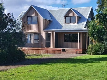 Image 1 of 8