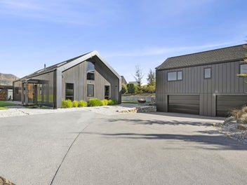 Sleek, sophisticated and income-generating