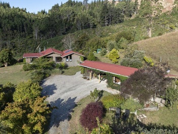 Three-Bedroom Home plus Two-Bedroom Cottage plus!