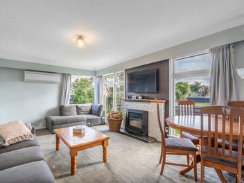 Solid First Home or Investment!