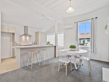 Be quick! stunning villa, top location.