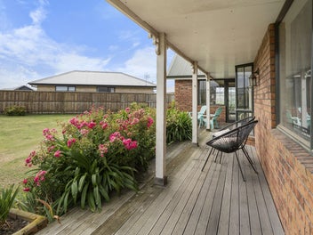 Expansive Section & Endless Potential!