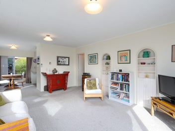 Modern, Low-Maintenance Living!