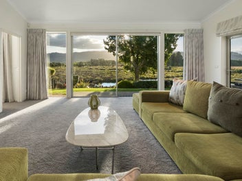 Motivated Vendor – Flexible Living, Top Views